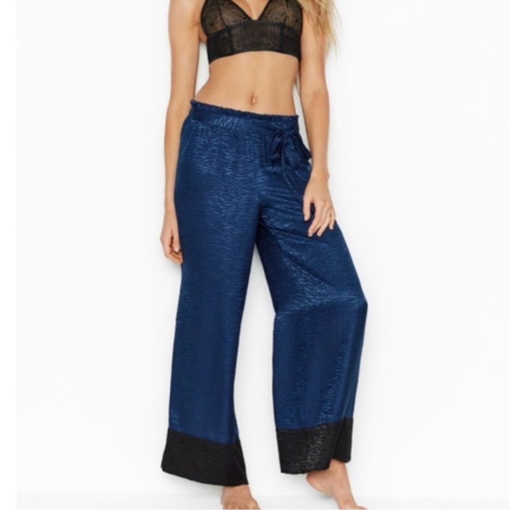 Victoria's Secret Rare Navy Zebra Print Pants